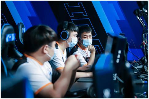 科比怀特加 科比怀特加