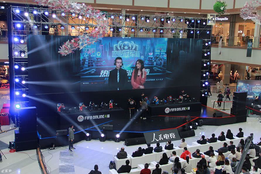 高舞台之一 高舞台之一