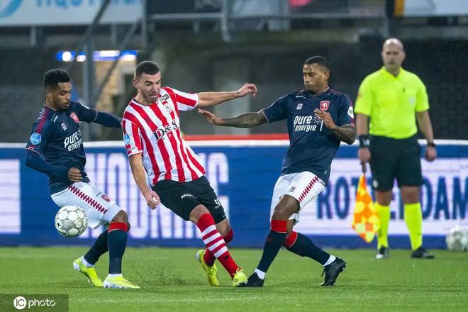 的战术灵活 的战术灵活